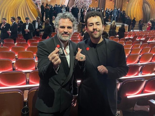 Марк Руффало, Рами Юссеф и другие член:ки профсоюза SAG-AFTRA на акции солидарности с Палестиной, 2024 год