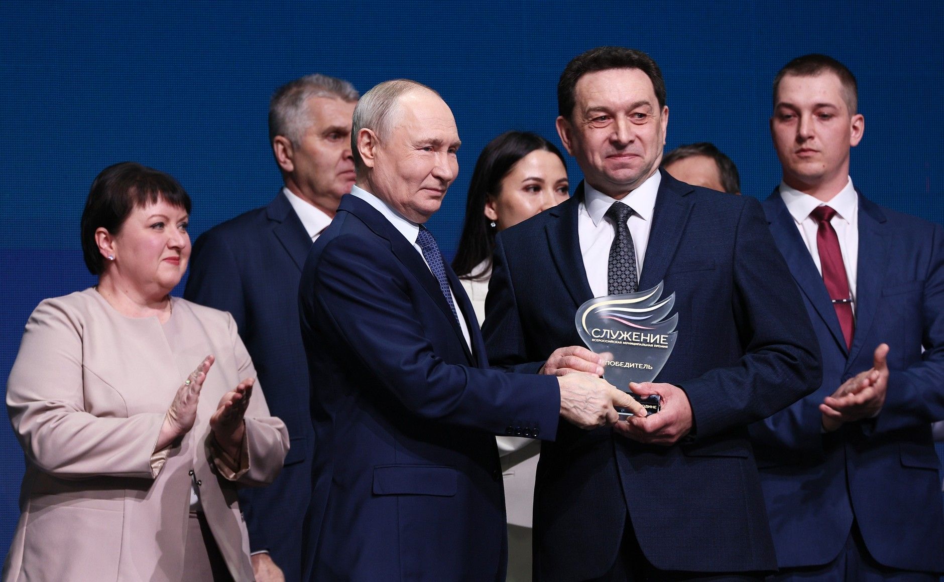 Владимир Путин и Евгений Филонов (справа)