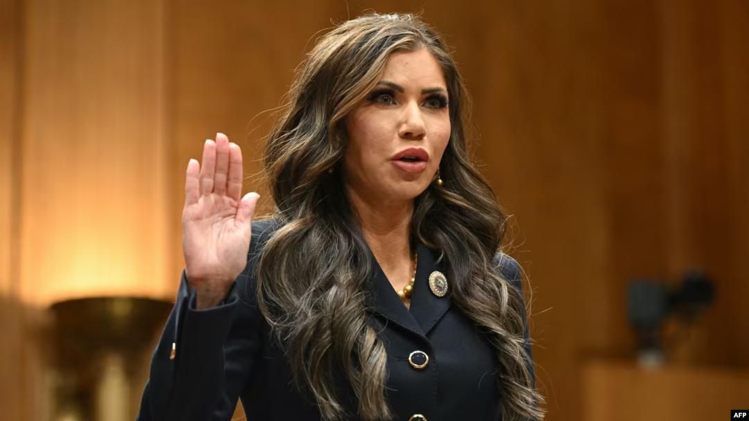 Трамп уволил Ноэм