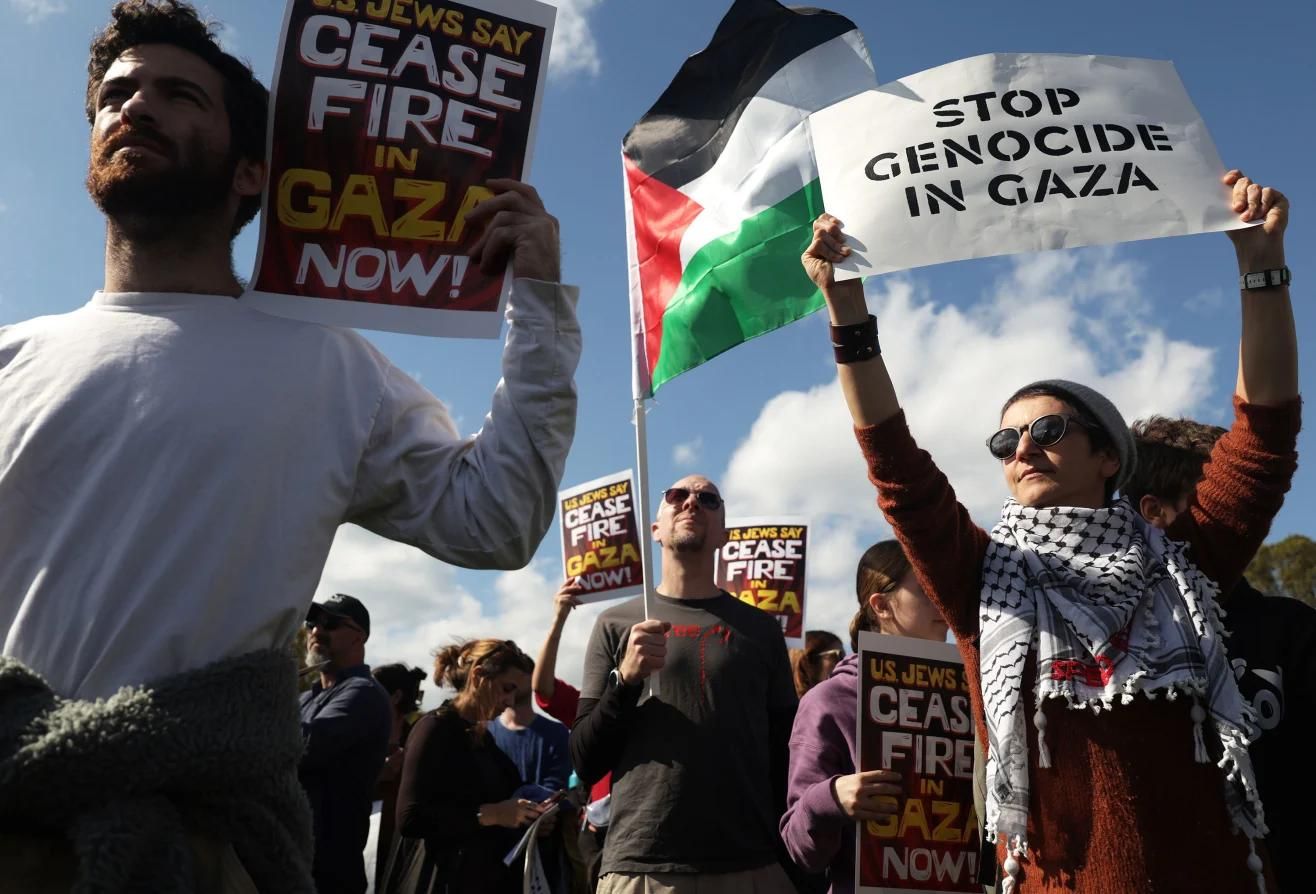 Акция против геноцида в Газе, организованная Jewish Voice for Peace, 2023 год