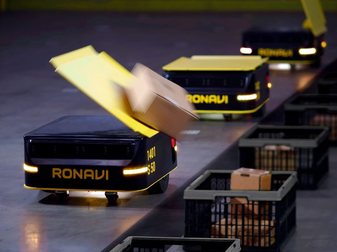 Роботы-сортировщики российской компании Ronavi