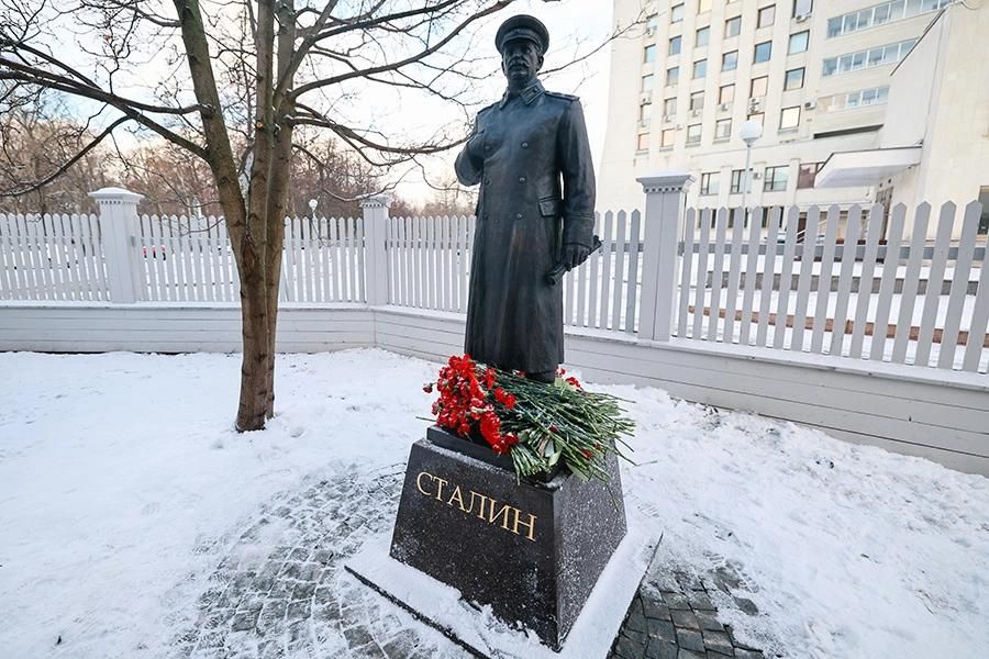 Памятник Сталину в Вологде, открытый осенью 2024 года