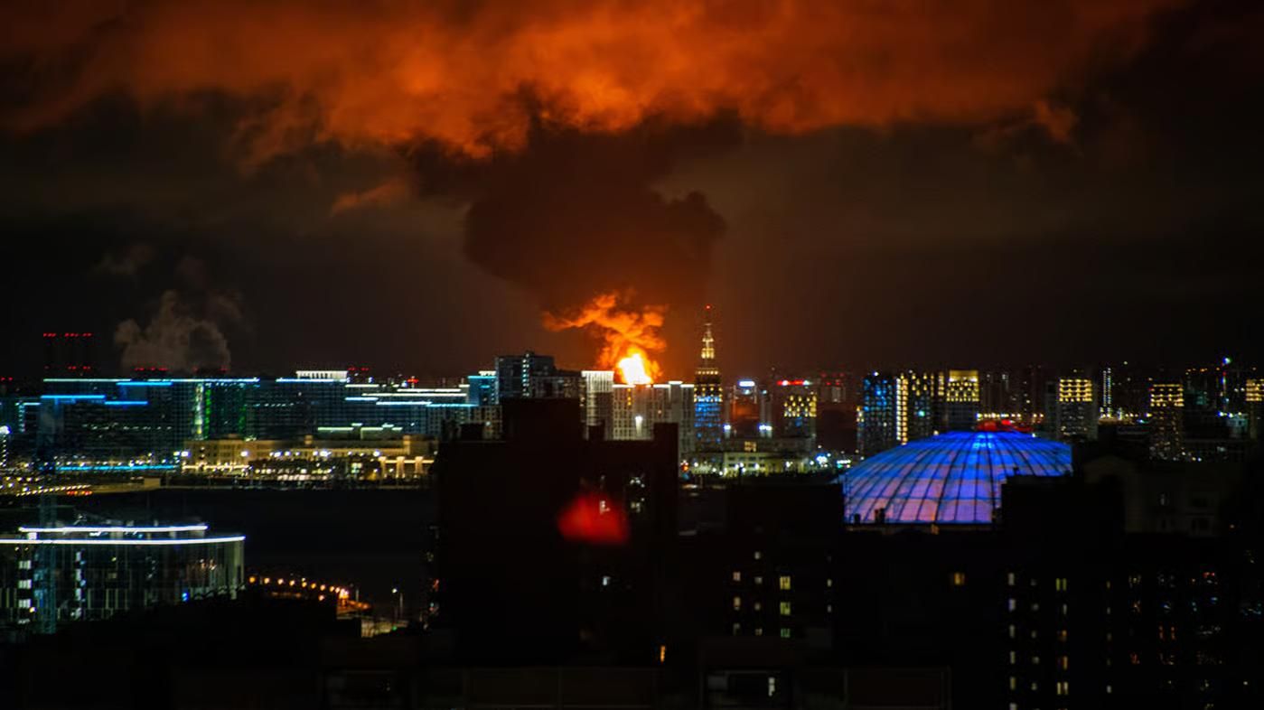 Пожар в Санкт-Петербурге после атаки БПЛА 18 октября 2026 года