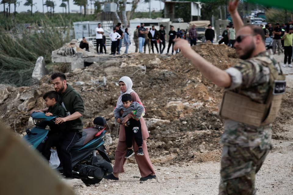Жители Ливана возвращаются в свои дома